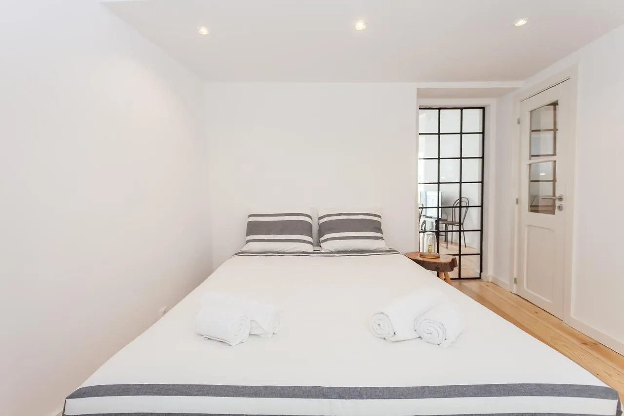 Beguest Santa Catarina Lisbon Apartment 0*,  Португалия