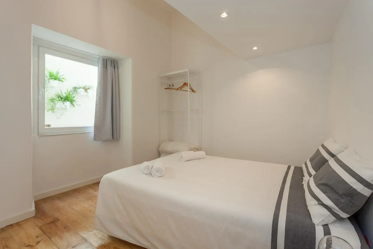 Beguest Santa Catarina Lisbon Apartment